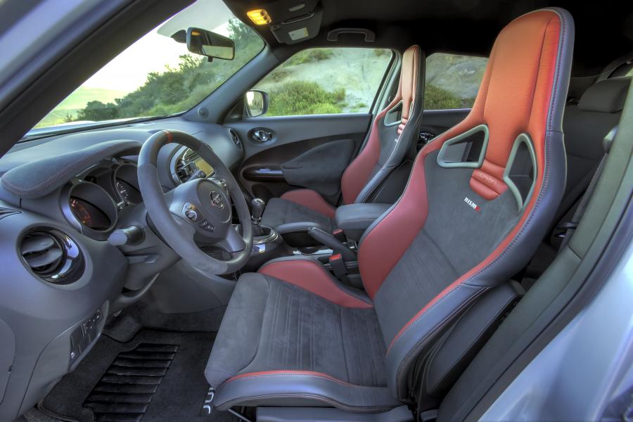  Nissan Juke Nismo RS 2015 года  (US) (фото 11 из 12)